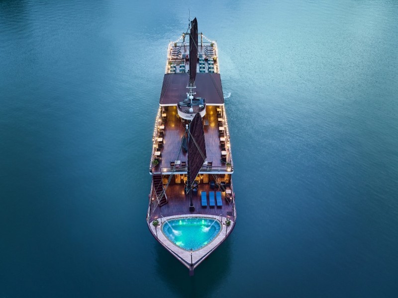 Du Thuyền 5 Sao Amanda Luxury Du Thuyền 5 Sao Amanda Luxury